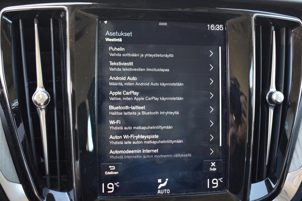 VOLVO V60 2019