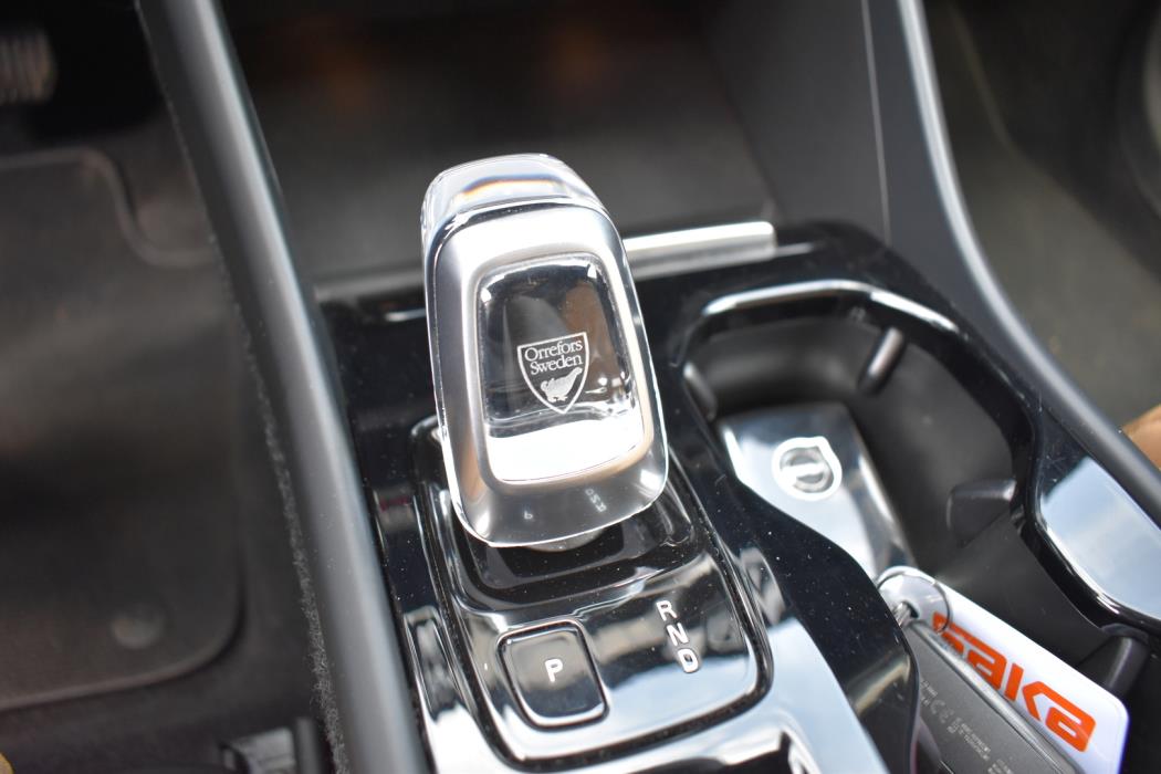 VOLVO XC40 2021