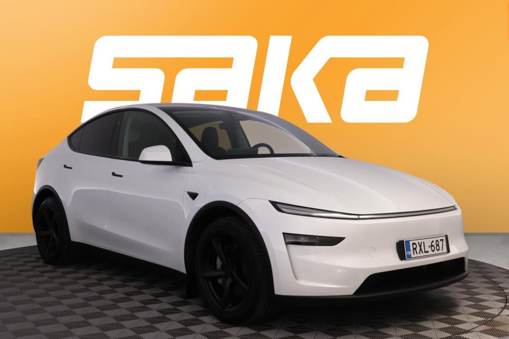 TESLA Model Y 2025