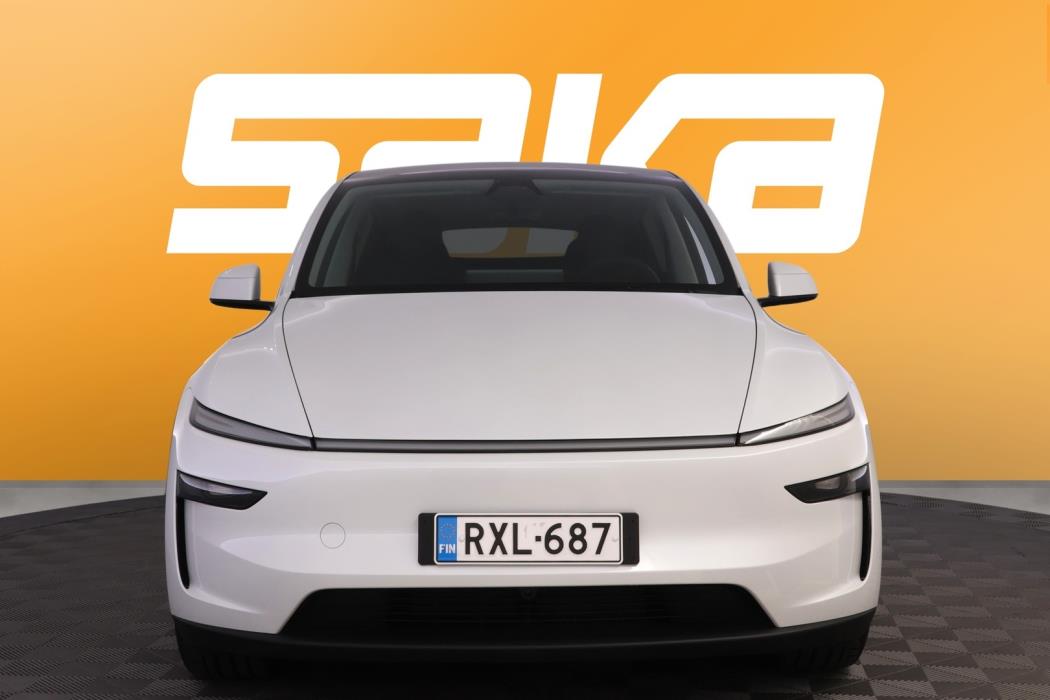 TESLA Model Y 2025