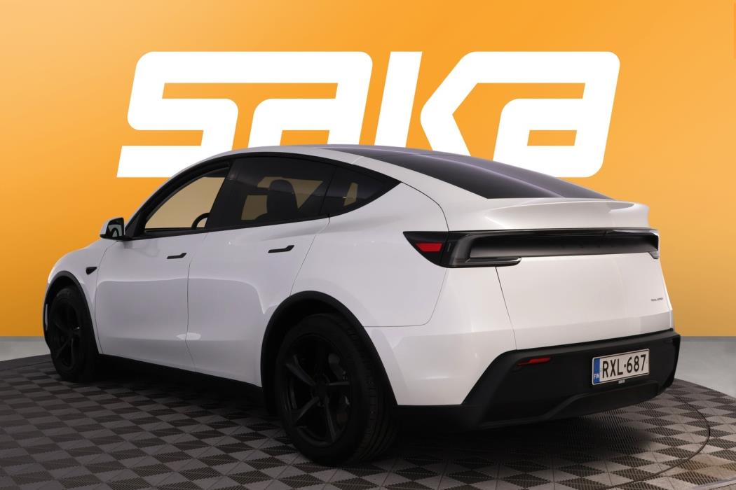 TESLA Model Y 2025