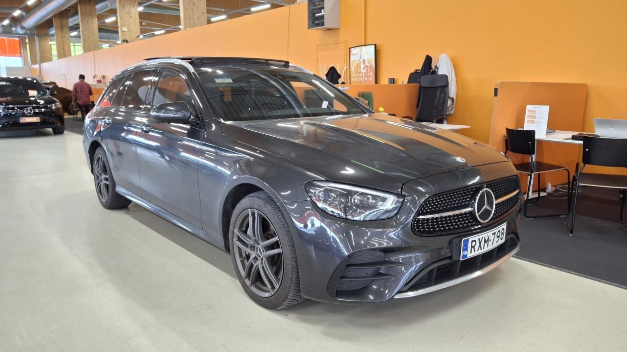 MERCEDES-BENZ E 2020