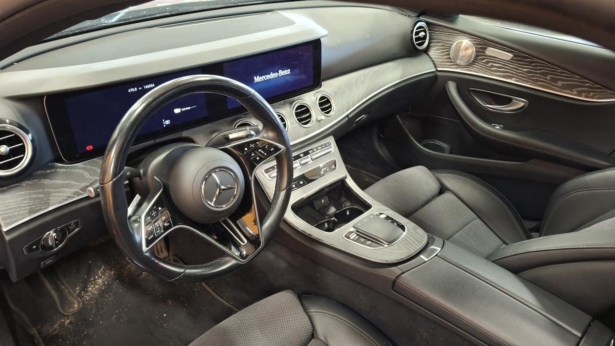 MERCEDES-BENZ E 2020