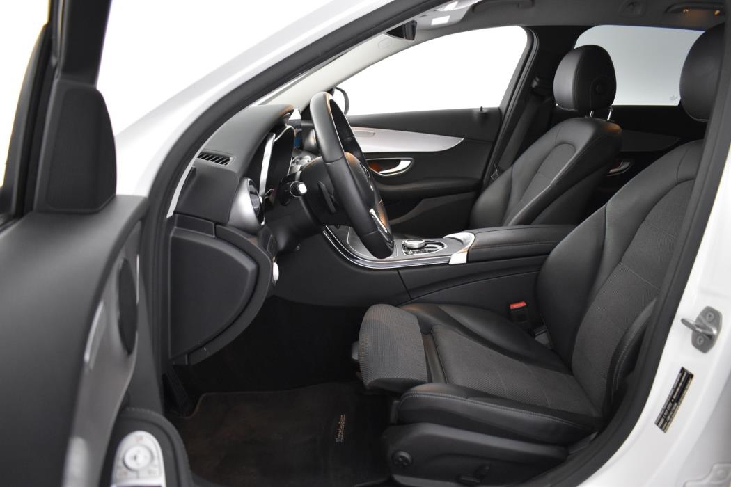 MERCEDES-BENZ C 2020