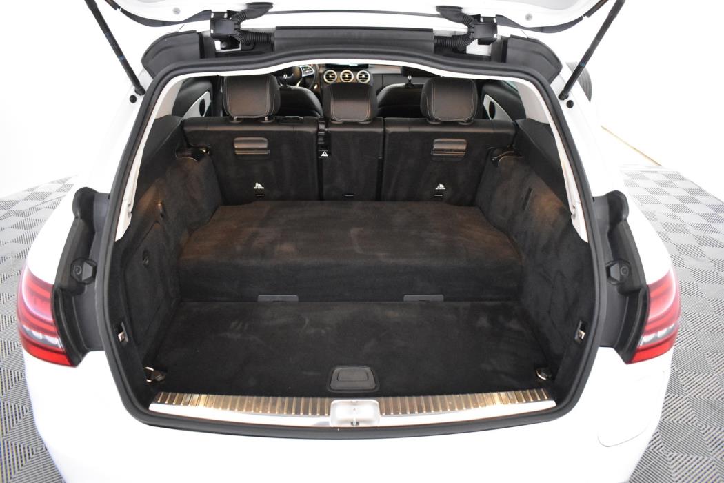 MERCEDES-BENZ C 2020