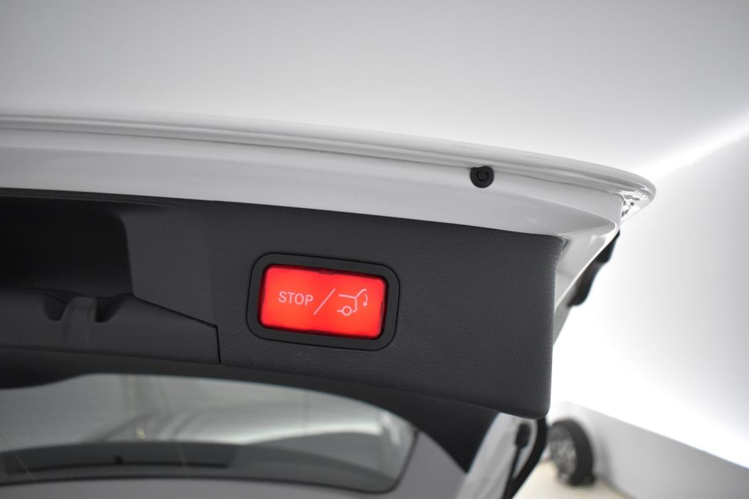 MERCEDES-BENZ C 2020