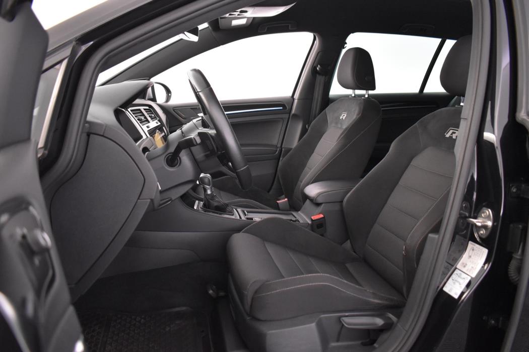 VOLKSWAGEN Golf 2018