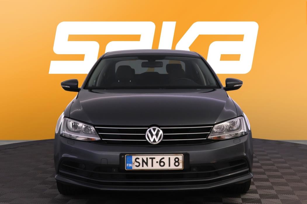 VOLKSWAGEN Jetta 2016
