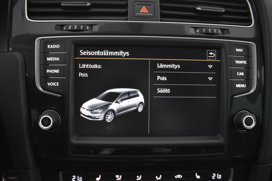 VOLKSWAGEN Golf 2016