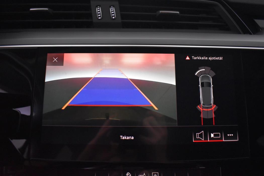 AUDI e-tron 2019