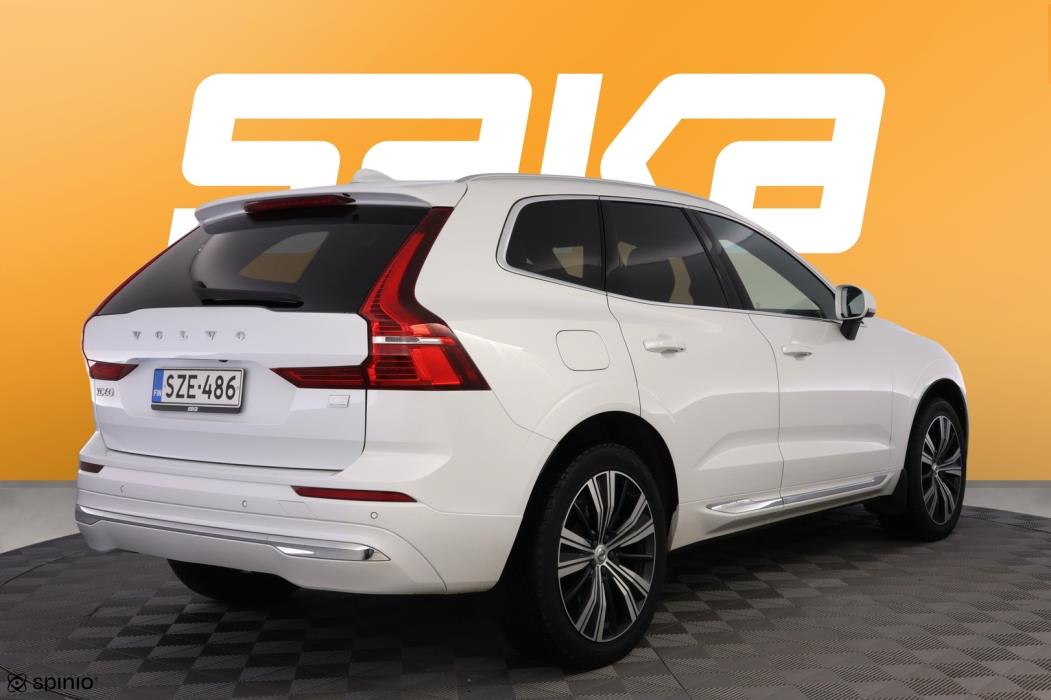 VOLVO XC60 2022