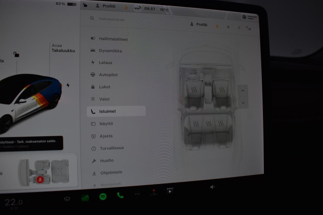 TESLA Model 3 2021