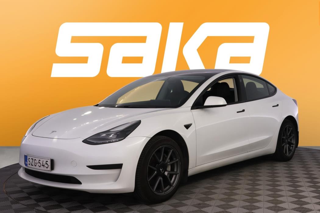 TESLA Model 3 2021