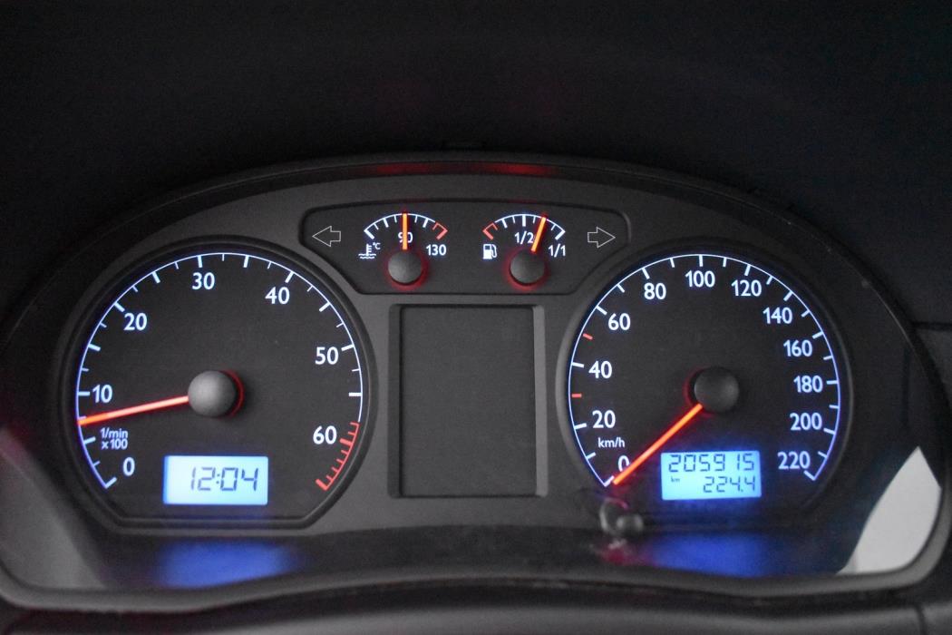 VOLKSWAGEN Polo 2005