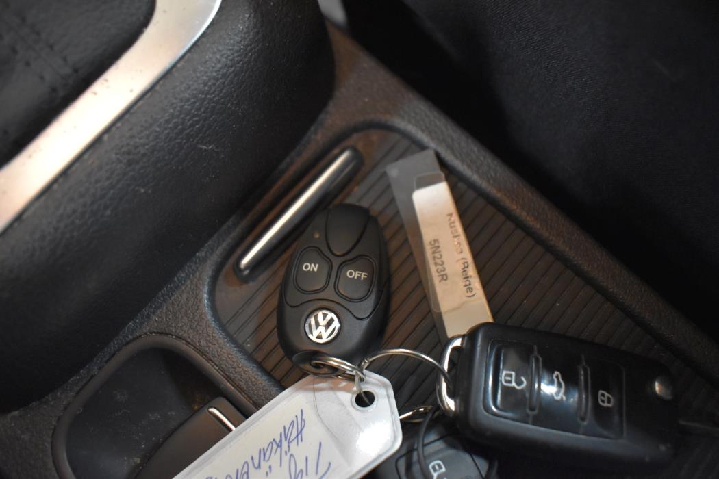 VOLKSWAGEN Tiguan 2015