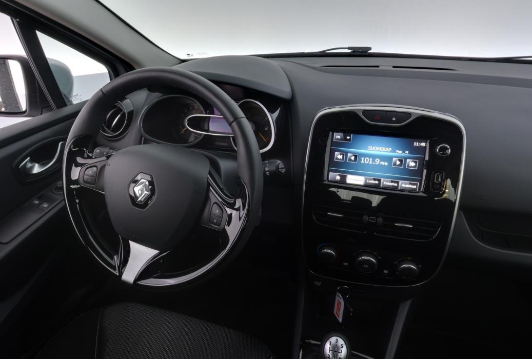 RENAULT Clio 2015