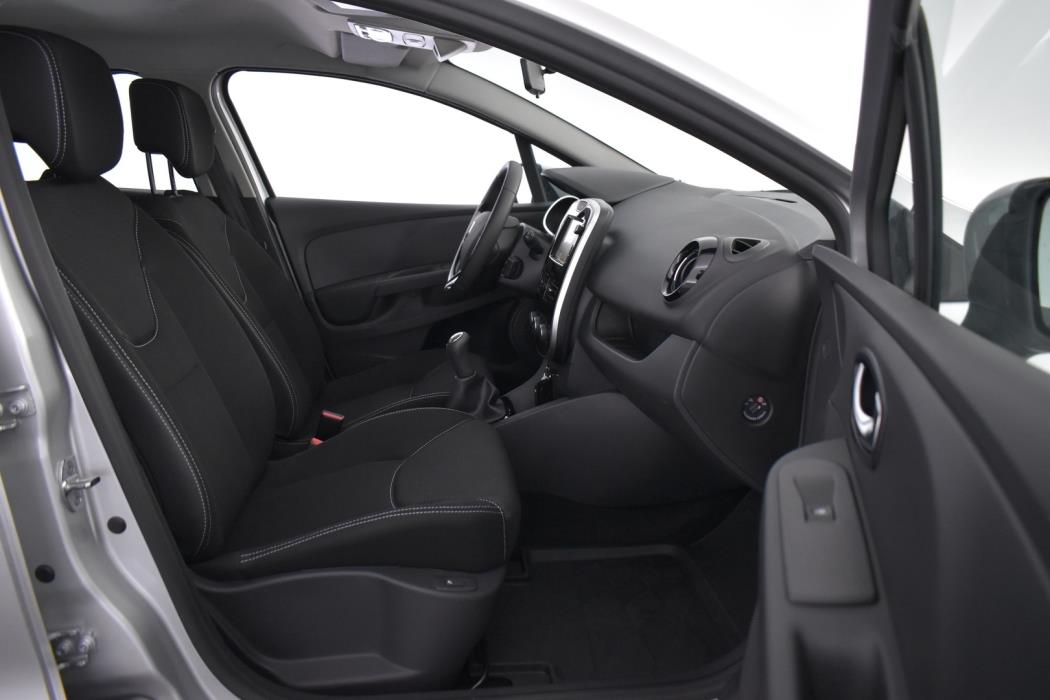 RENAULT Clio 2015