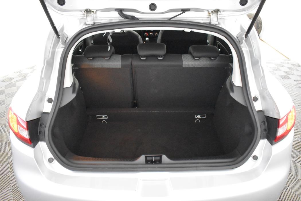 RENAULT Clio 2015