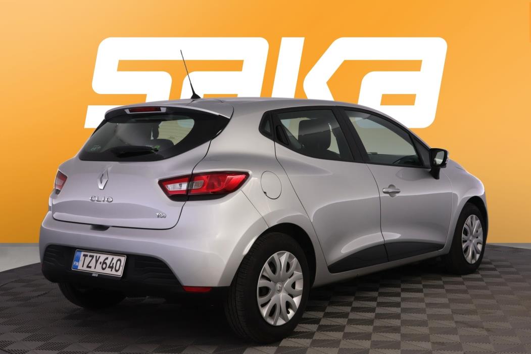 RENAULT Clio 2015