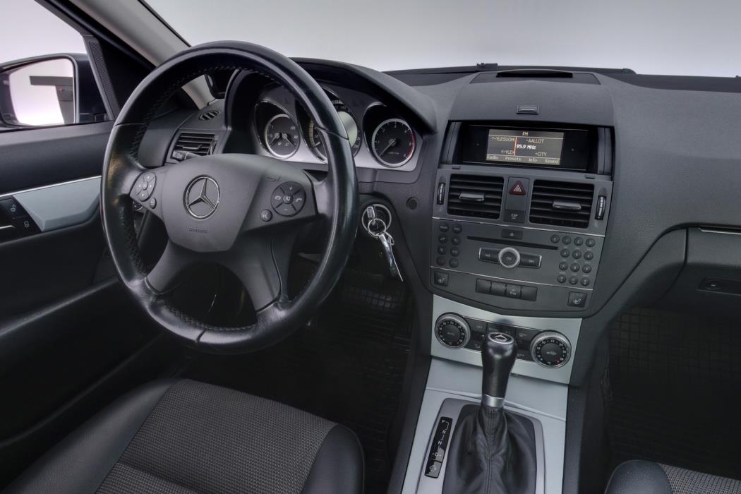 MERCEDES-BENZ C 2010