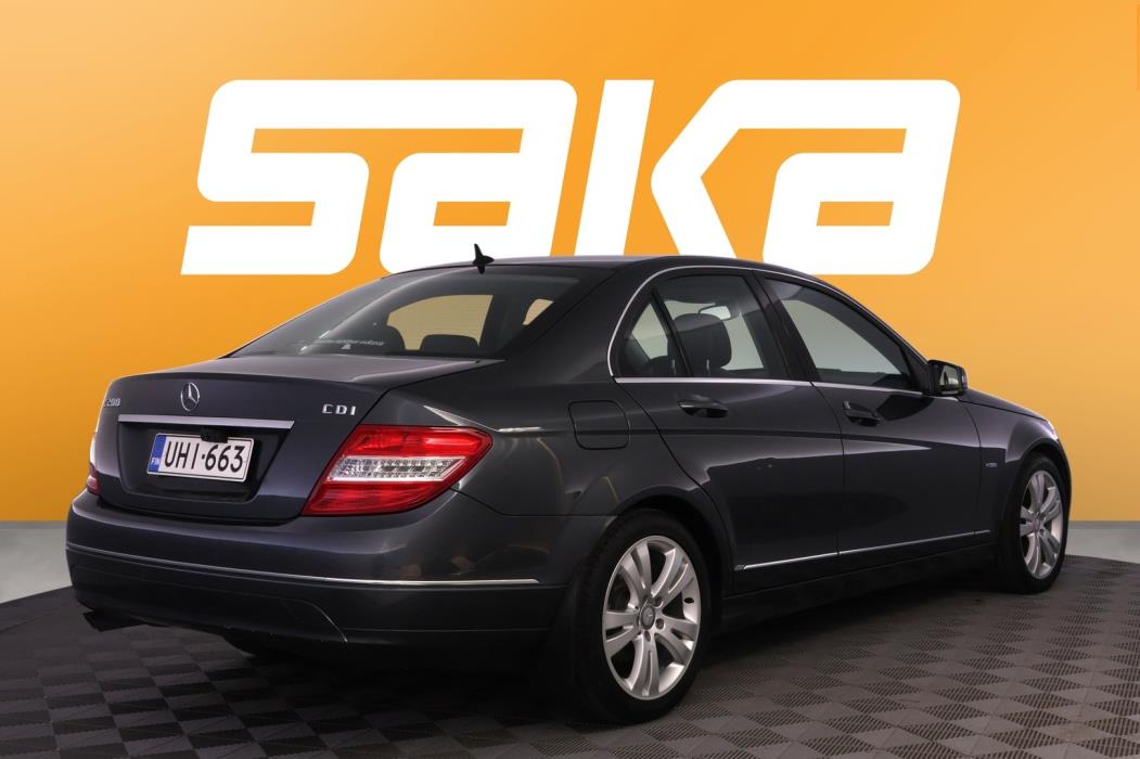 MERCEDES-BENZ C 2010