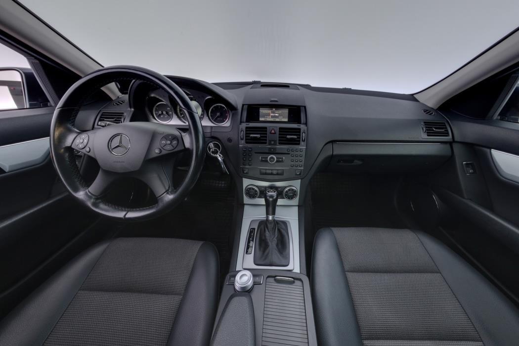 MERCEDES-BENZ C 2010