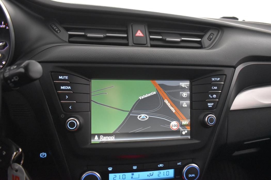 TOYOTA Avensis 2016