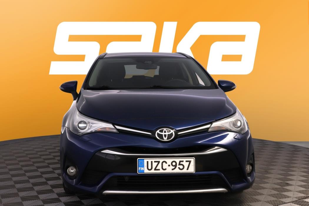 TOYOTA Avensis 2016