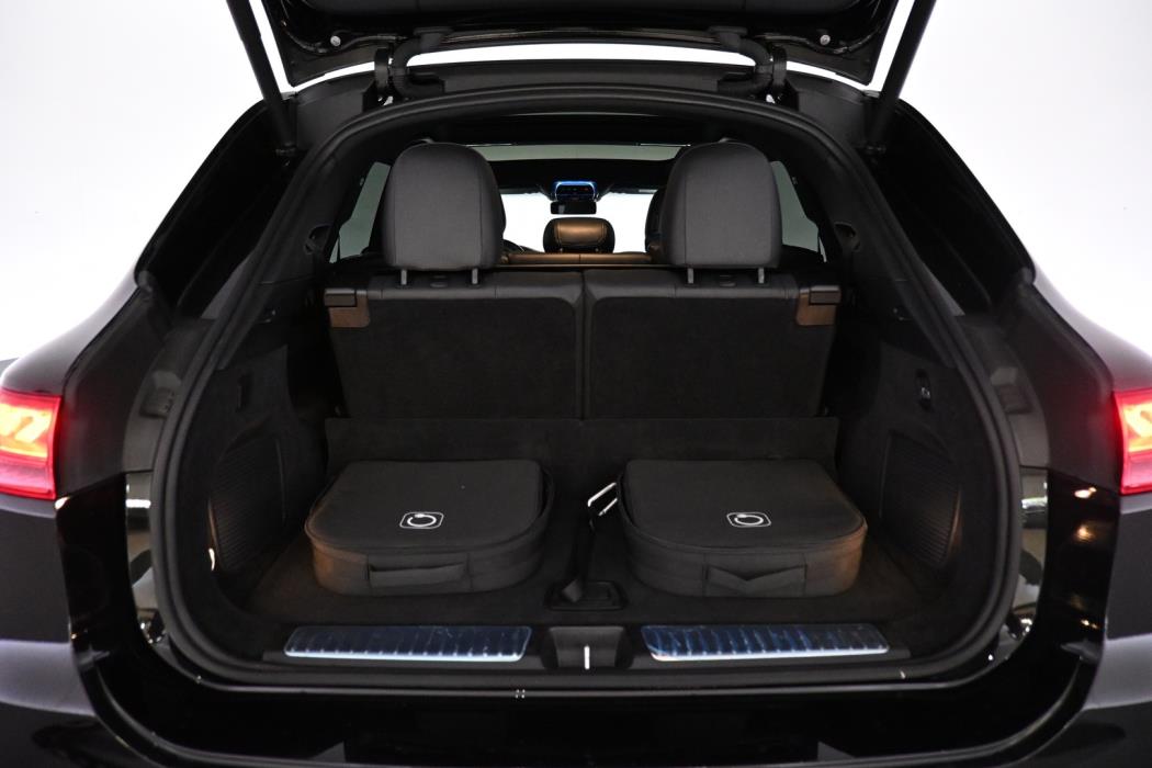 MERCEDES-BENZ EQS SUV 2023