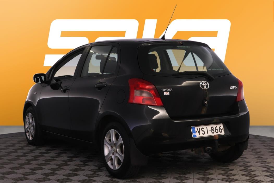 TOYOTA Yaris 2006