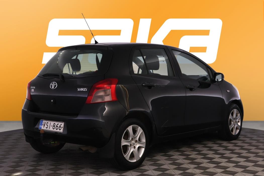 TOYOTA Yaris 2006