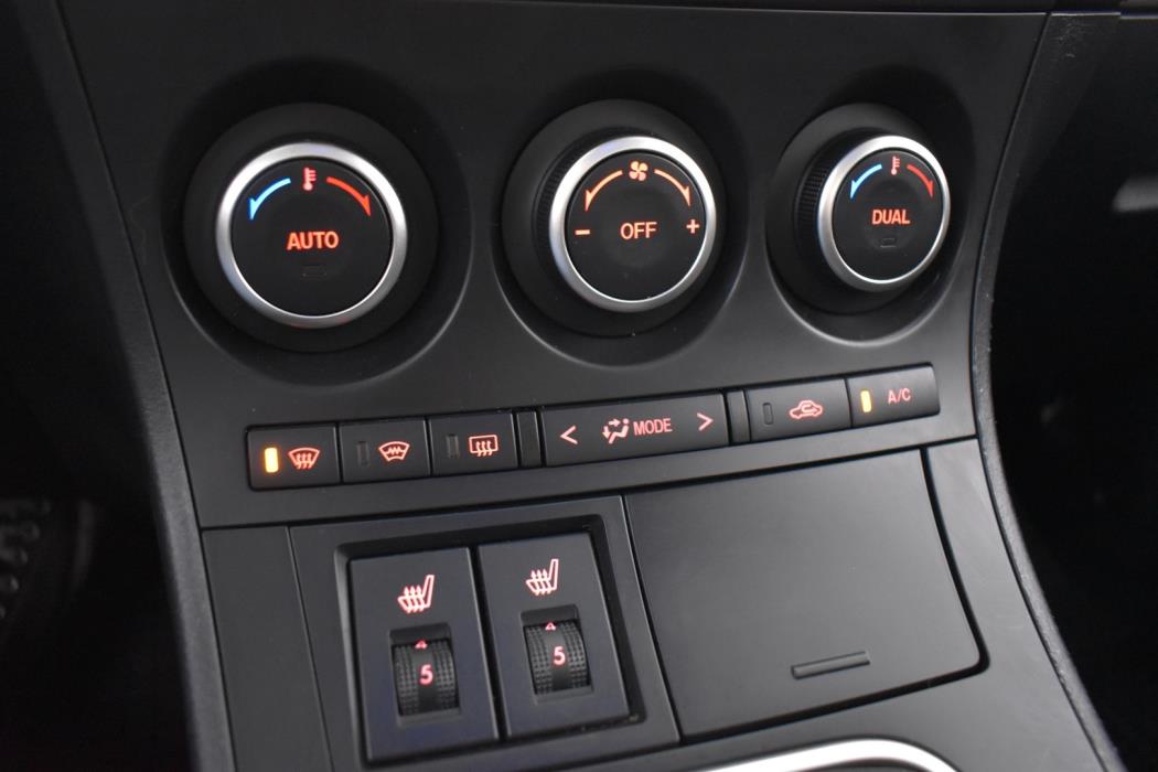 MAZDA 3 2012