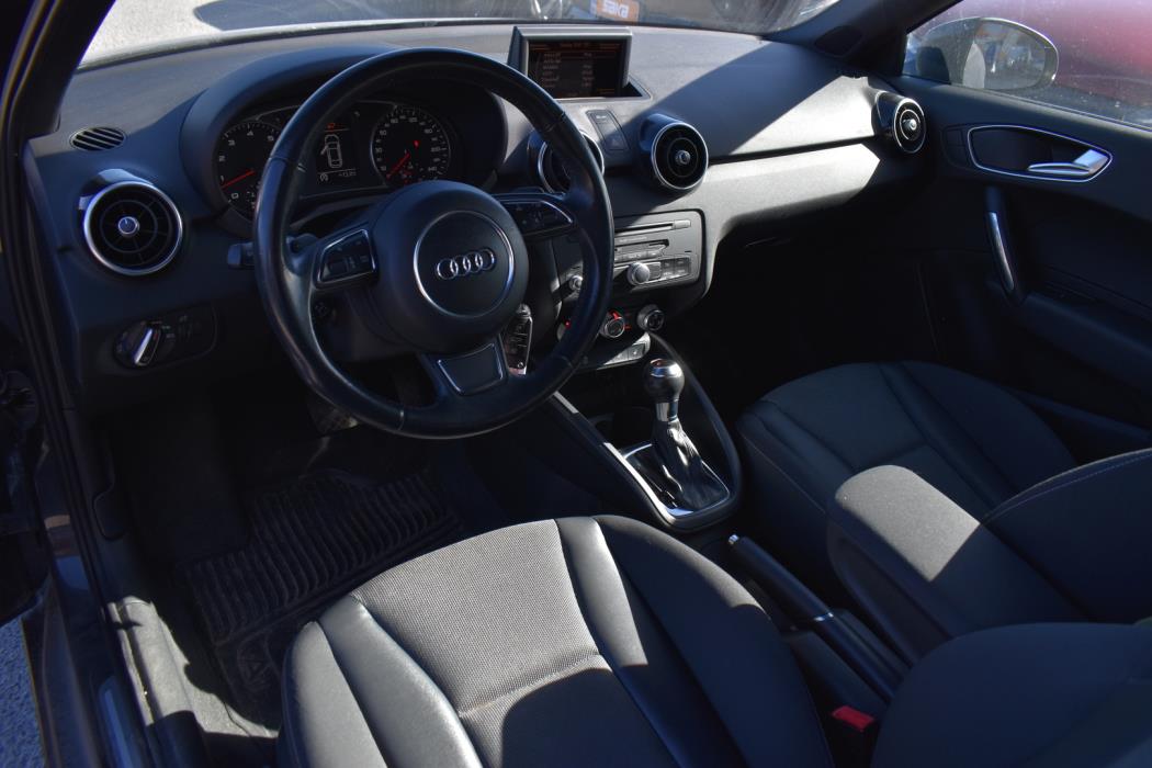 AUDI A1 2011