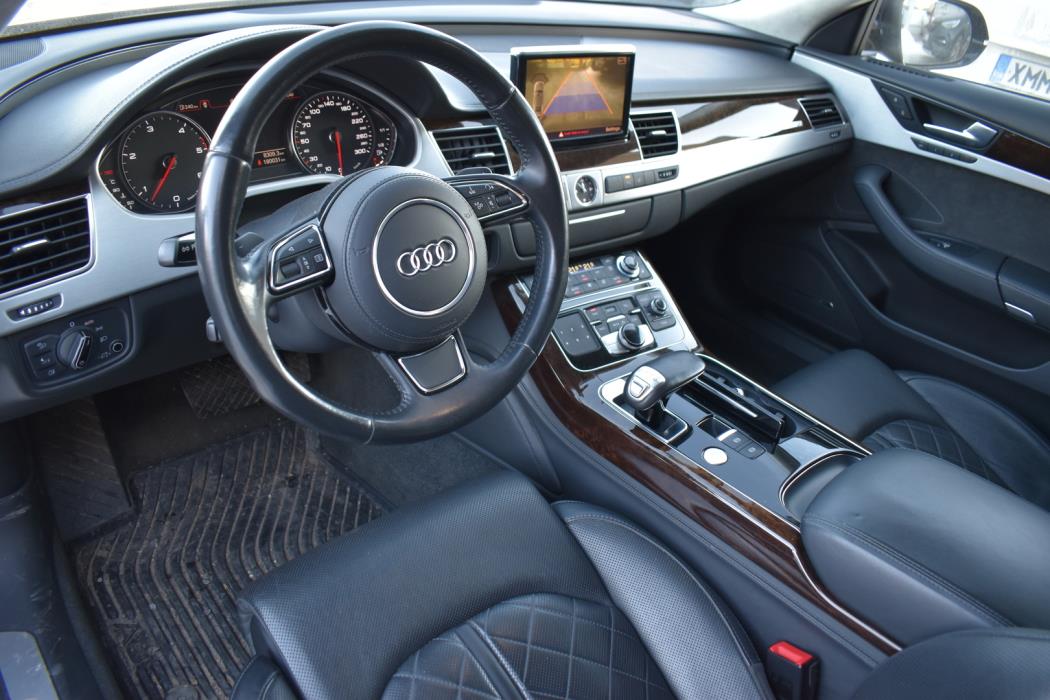 AUDI A8 2010