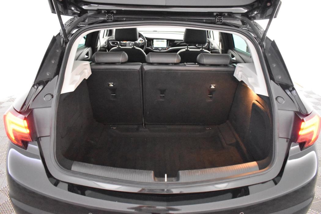 OPEL Astra 2018