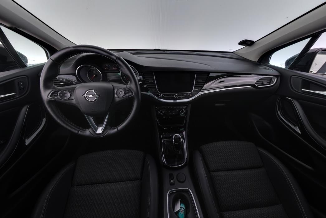 OPEL Astra 2018