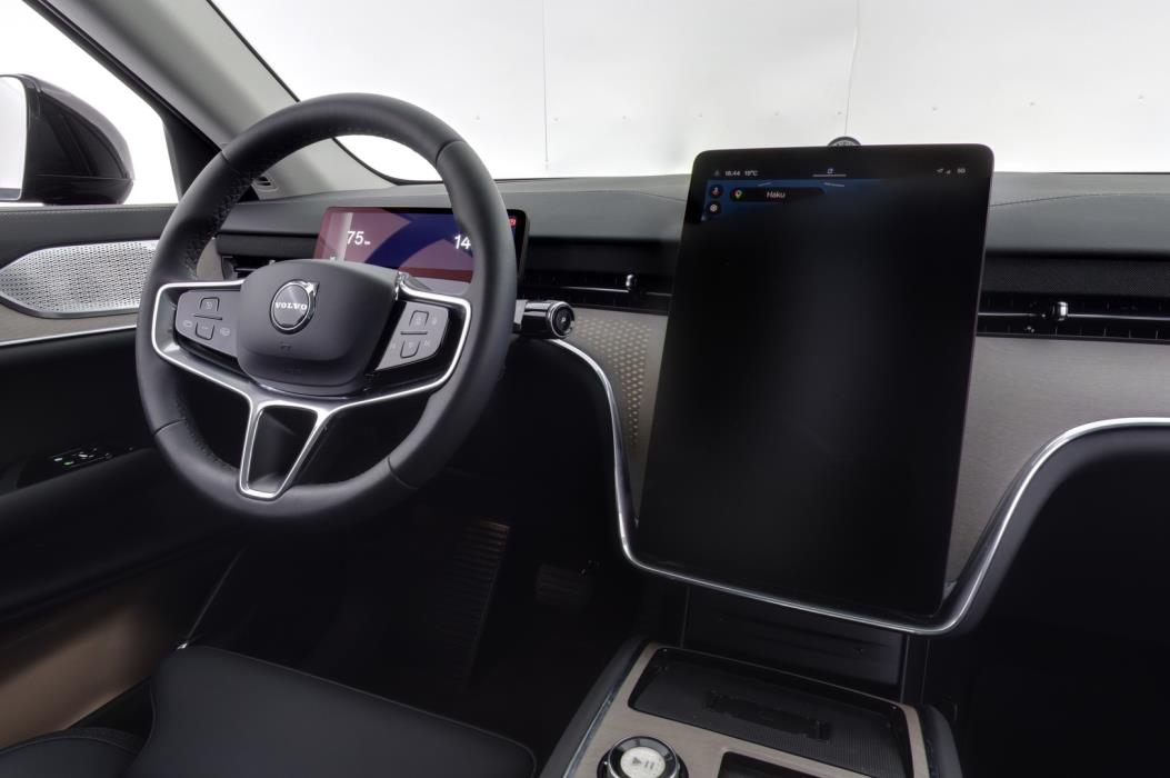 VOLVO EX90 2025