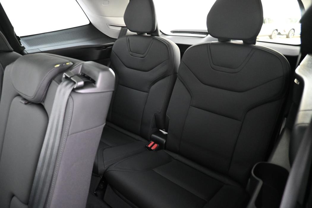 VOLVO EX90 2025