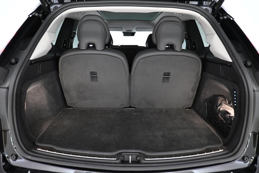 VOLVO EX90 2025