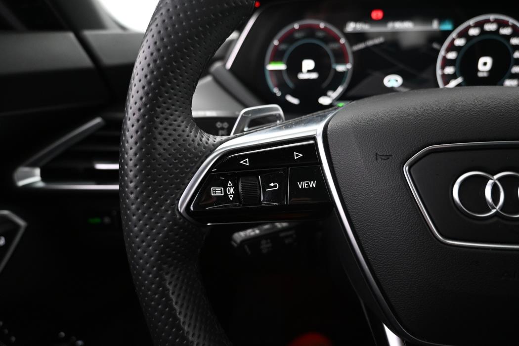 AUDI E-TRON GT RS 2022