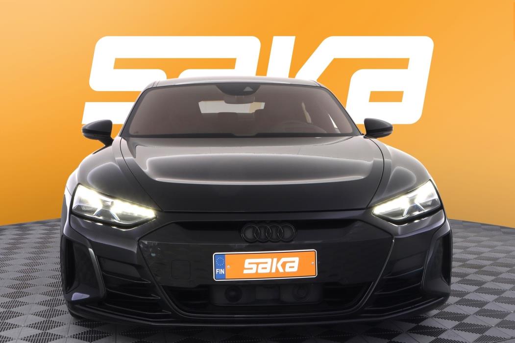 AUDI E-TRON GT RS 2022