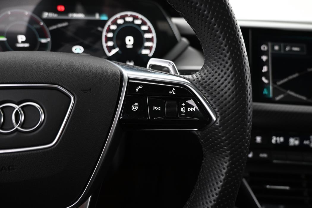 AUDI E-TRON GT RS 2022