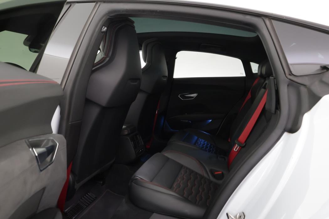 AUDI E-TRON GT RS 2022