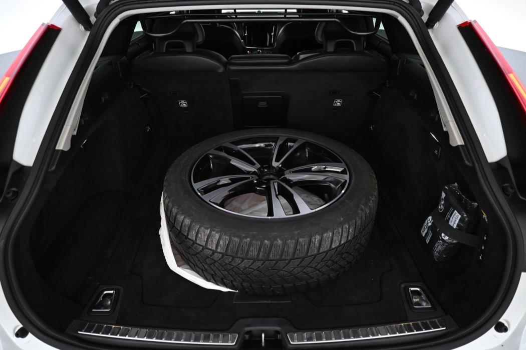 VOLVO V90 Cross Country 2017