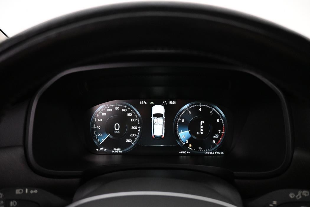 VOLVO V90 Cross Country 2017