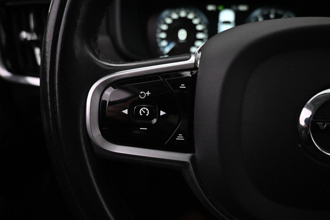 VOLVO V90 Cross Country 2017