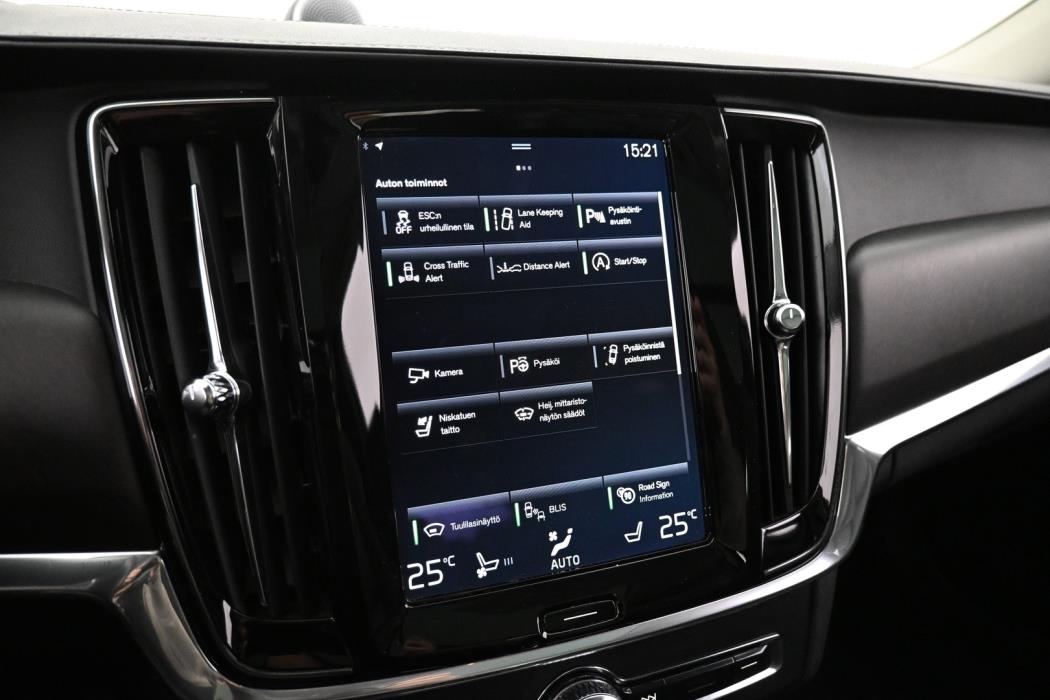 VOLVO V90 Cross Country 2017