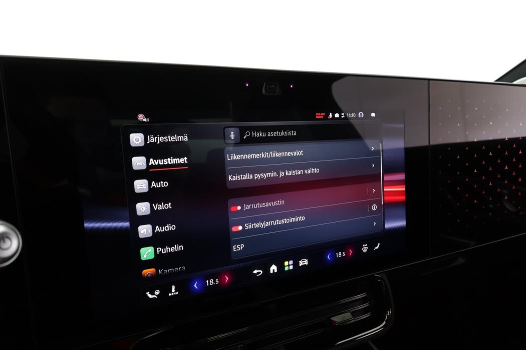 MERCEDES-BENZ CLA 2025