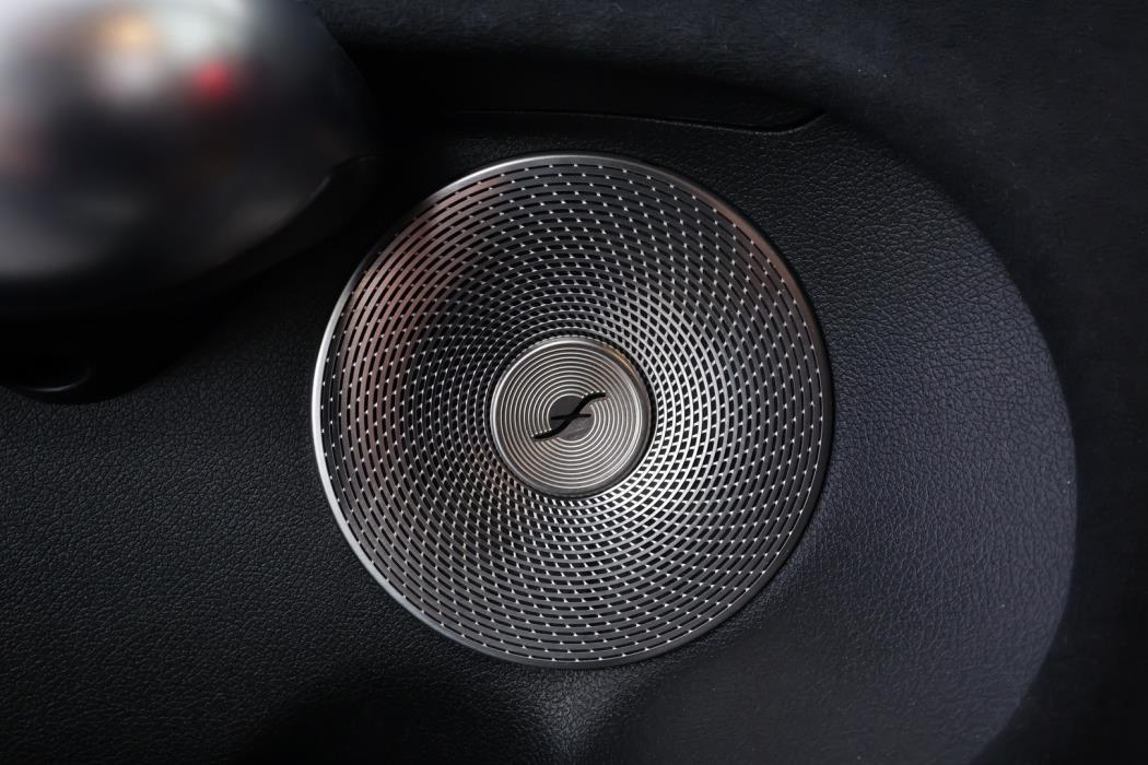 MERCEDES-BENZ CLA 2025