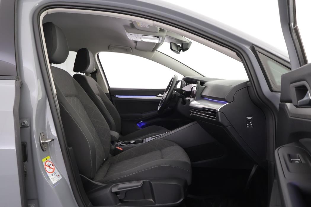 VOLKSWAGEN Golf 2021